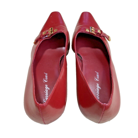 Vintage Carriage Court Buckleup Red Pumps Gold Buckles 9M Mid Heel Career Shoes - Picture 4 of 12
